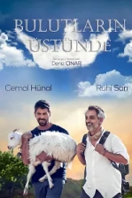 Bulutların Üstünde Poster