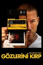 Gözlerini Kırp Poster